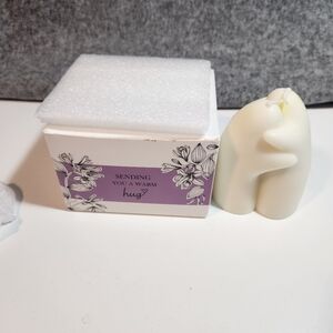 Vanilla Scented "Hug" Soy Candle